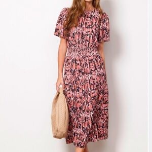 Evereve Alana Smocked Abstract Midi Dress Pink Black Size XL Side Slit Pockets